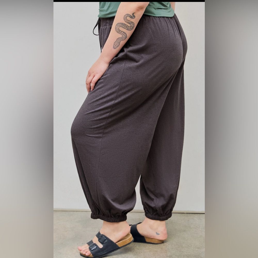 NWT!! SOLID KNOTTED JERSEY TROUSERS CURVE & PLUS From Cider, Comfy AND Sleek - Picture 5 of 15